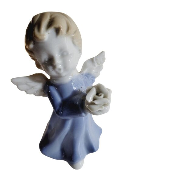 Christmas Angel Boy and Rose Sanmyro Japan Figurine with Original Label 1960s - Picture 7 of 9